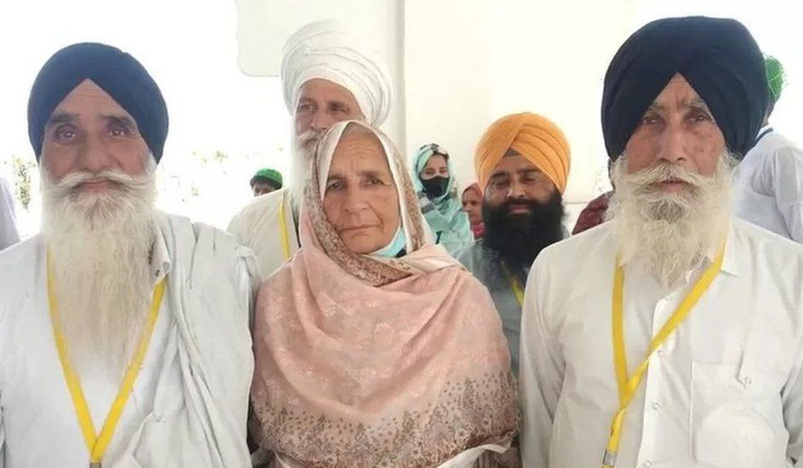 Gurmukh Singh and Baldev Singh met their sister Mumtaz Bibi